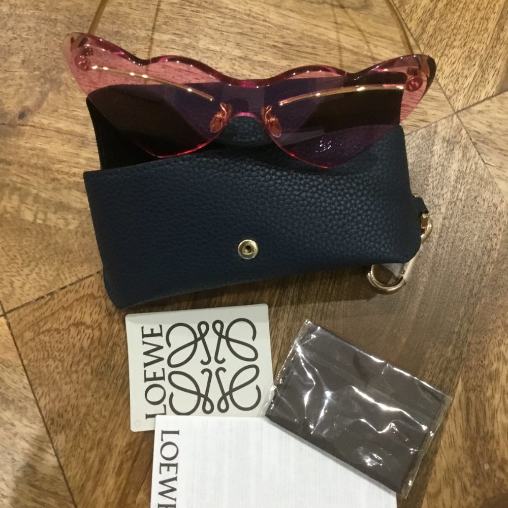 Loewe Heart  sunglasses New $460.00 - Picture 7 of 9